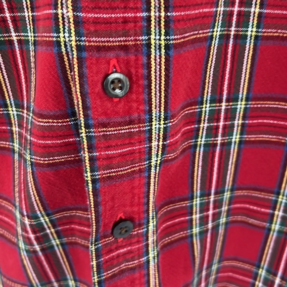 L.L Bean red Flannel button down shirt size Large Regular - Picture 5 of 9